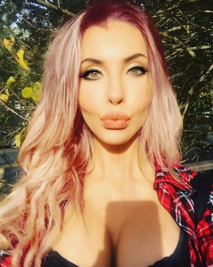 Chloe Lattanzi / amerikanische Sängerin