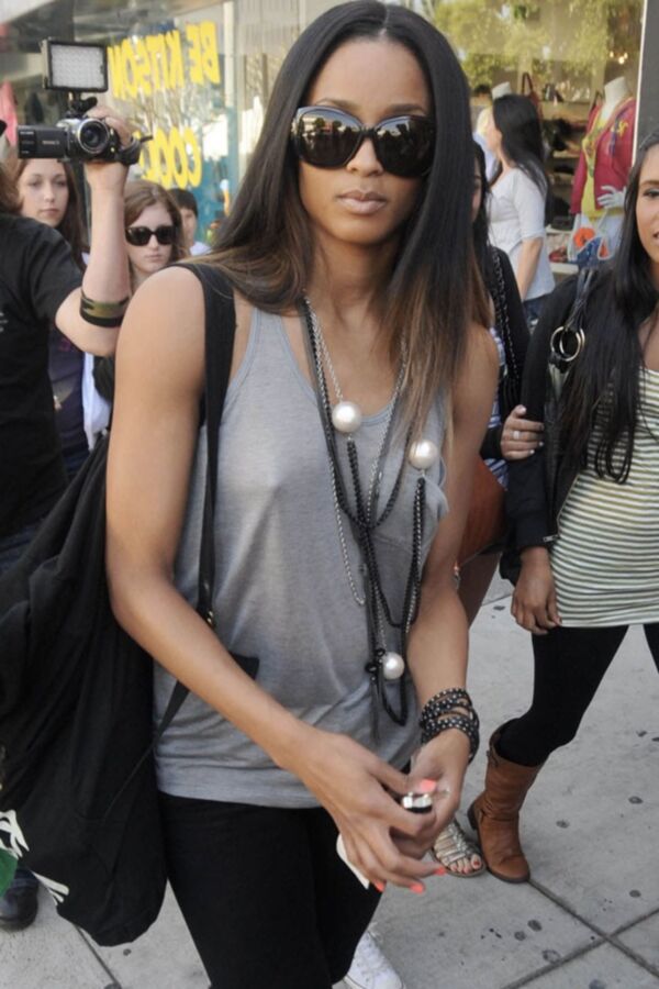 Ciara / chanteuse américaine