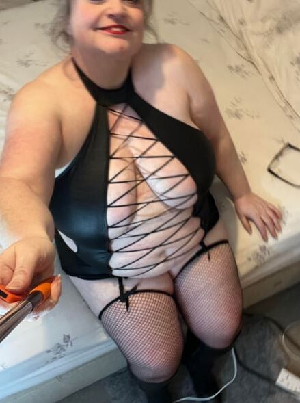 UK BBW GILF