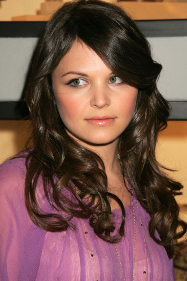 Ginnifer Goodwin / American Actress