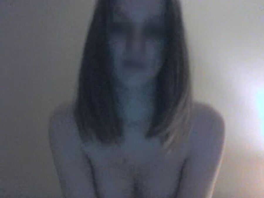 jährige Ex-Freundin nackt Skype-Show (th)