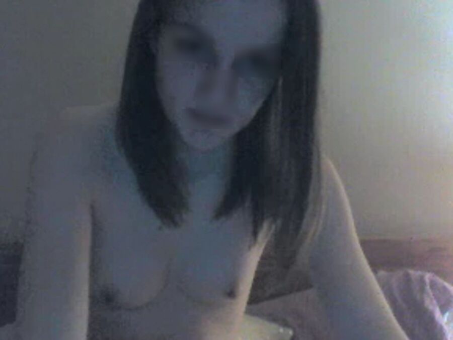 jährige Ex-Freundin nackt Skype-Show (th)