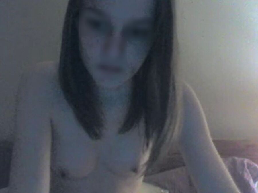 jährige Ex-Freundin nackt Skype-Show (th)