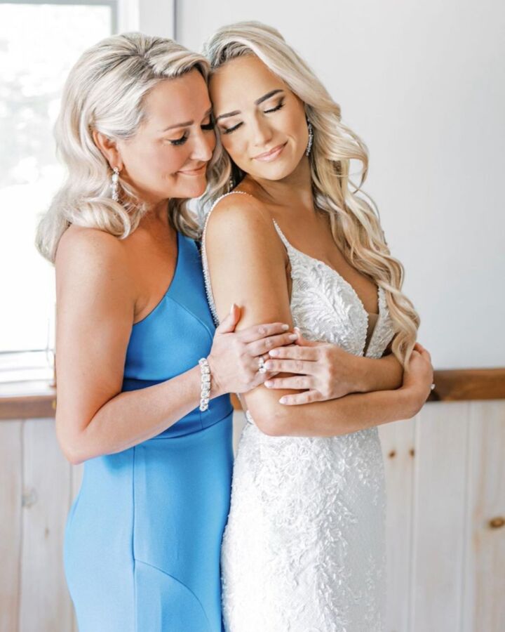 Jen & Hollyn - Mother Daughter Hotties