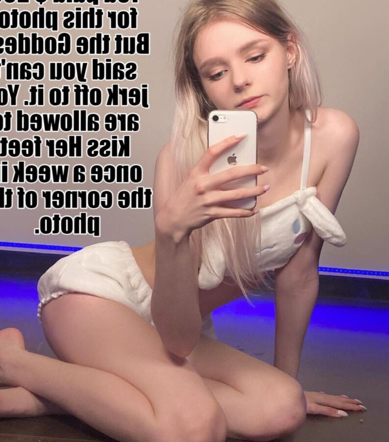 Untertitel der Teen Goddess (Friendzone, Findom, Femdom. Füße)