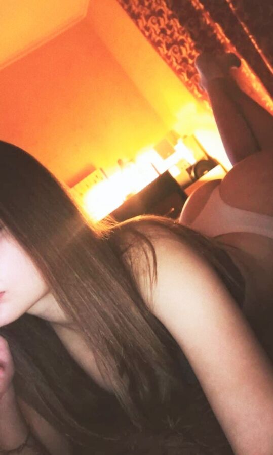 Bloque del Este VSCO Chica selfie desnuda