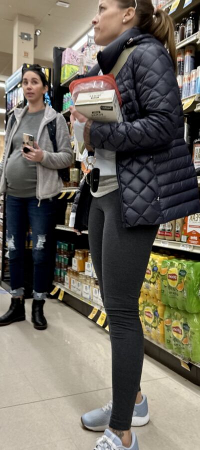 Grocery Sighting - MILF Figuring it Out & Pregnant Lady Walks By