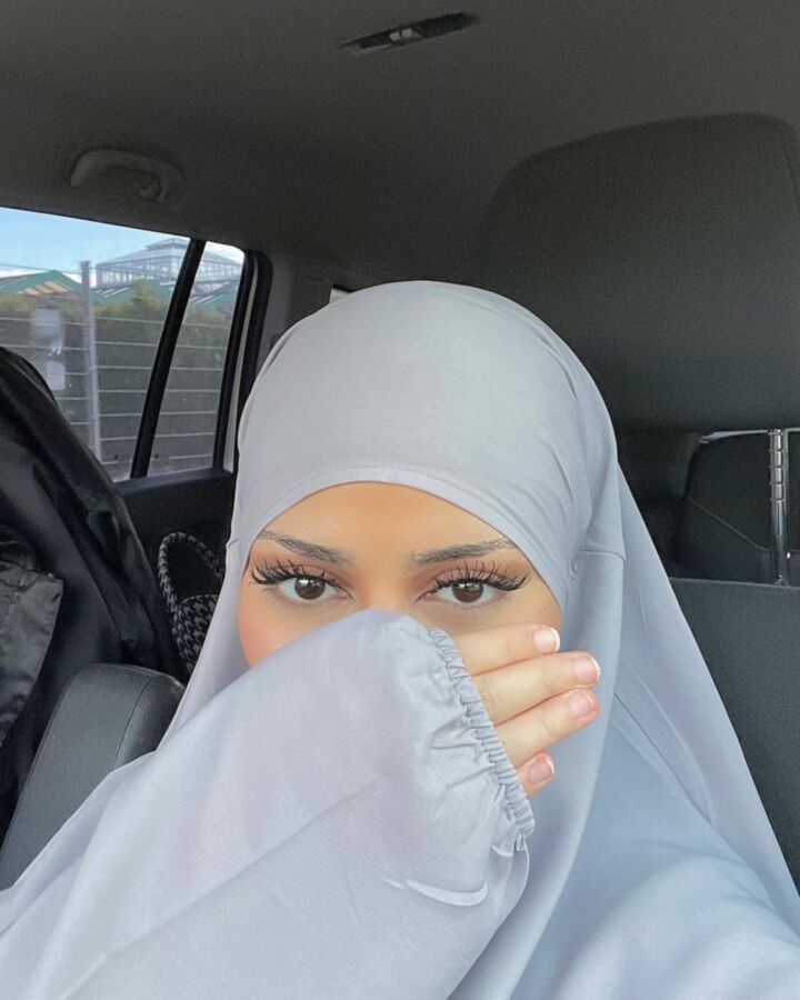 Superior Hijabi Goddess Hella