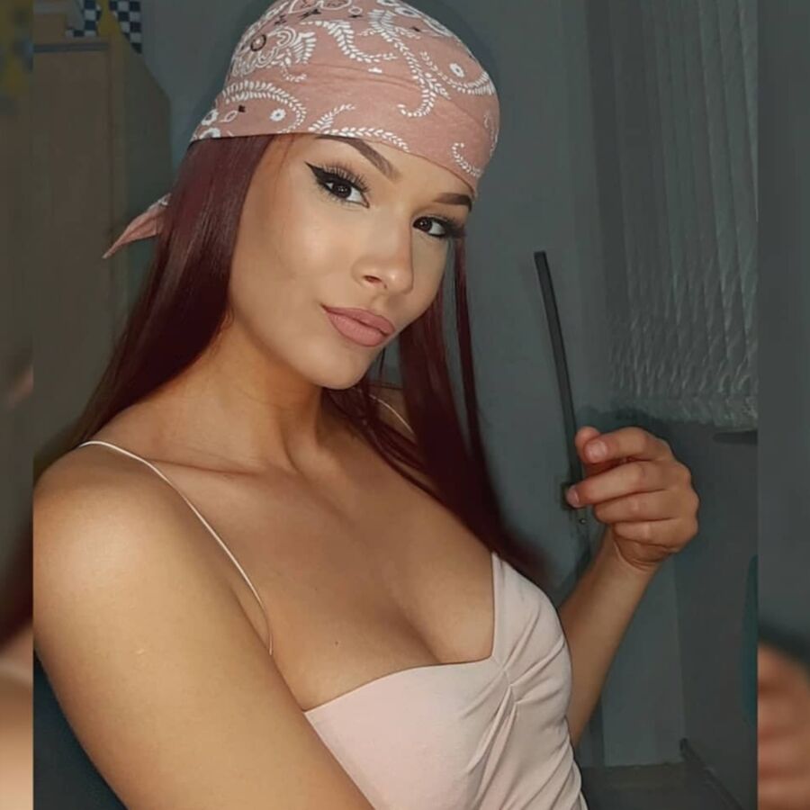 crvenokosa mala drolja za drkanje
