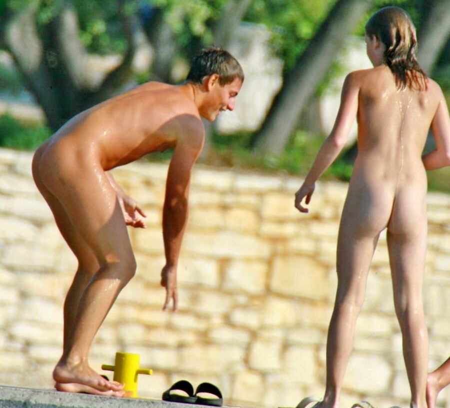 Anondad&#;s Nudists