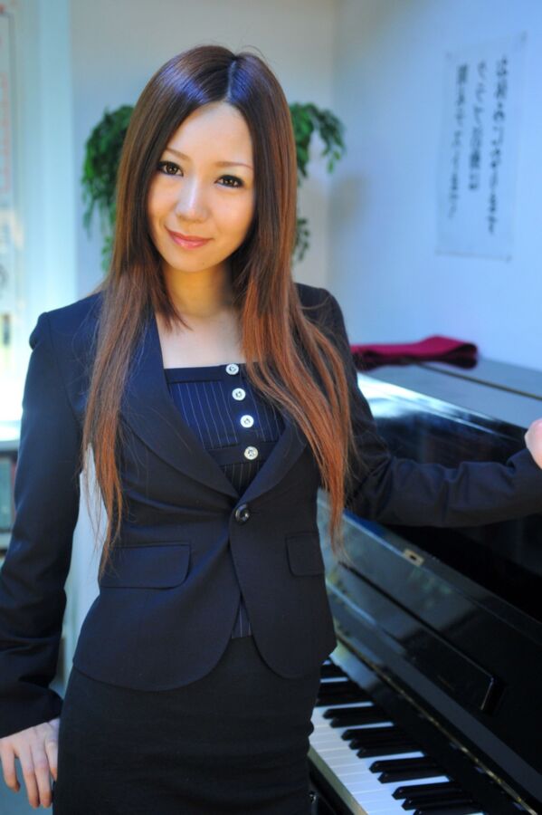 Tokyo Hot N set (Piano Teacher)