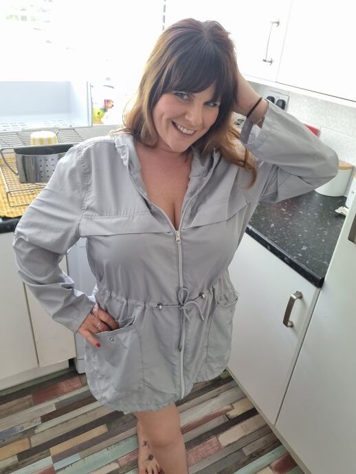 Tricia Sexy UK Chunky MILF Slut