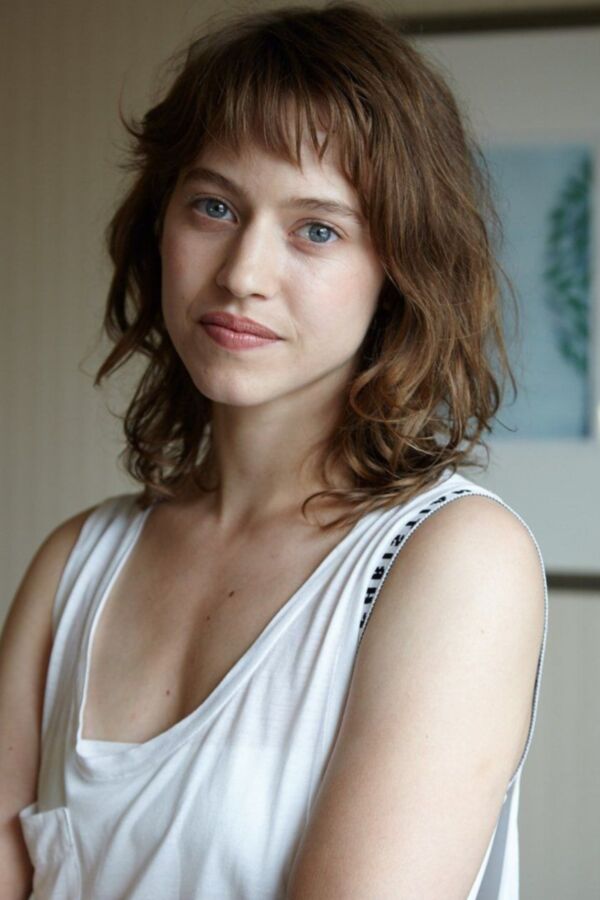 Lou De Laage cute french actress