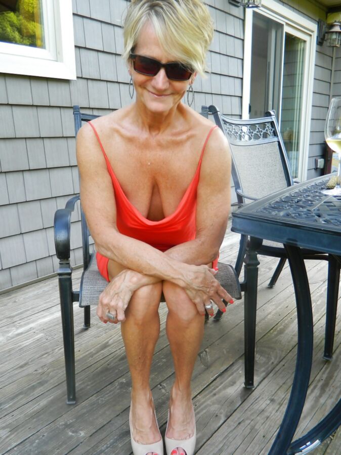 American Gilf - Exhibicionista