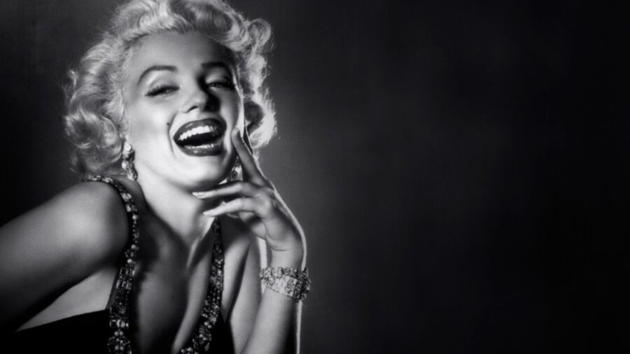 Marilyn Monroe Wallpapers