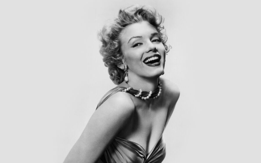 Marilyn Monroe Wallpapers