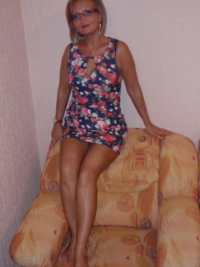 Russian Amateur Mature-Non Nude