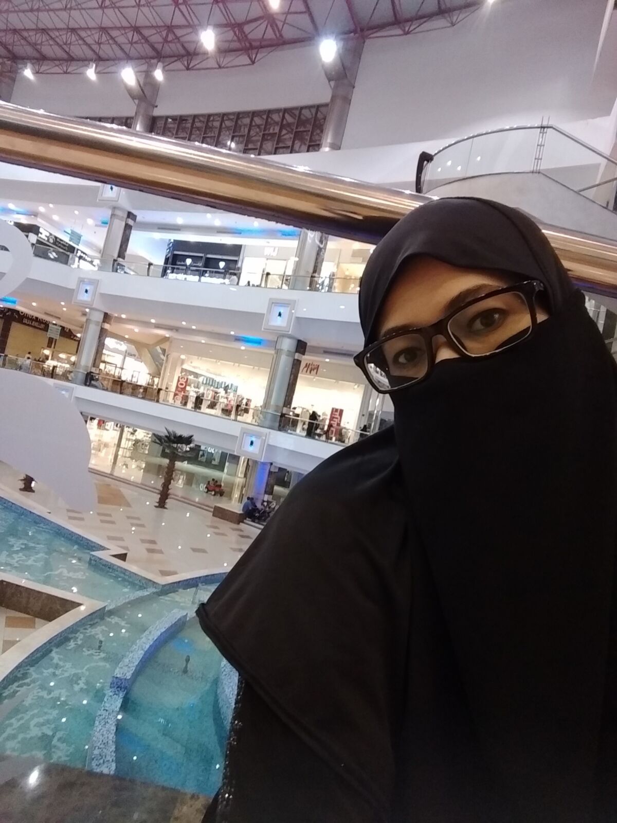 Hijabi Asian for Cum tributes