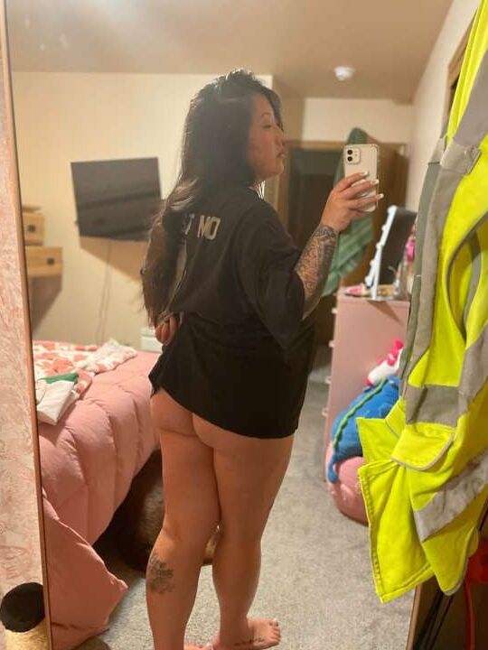 Gorgeous Chubby Asian