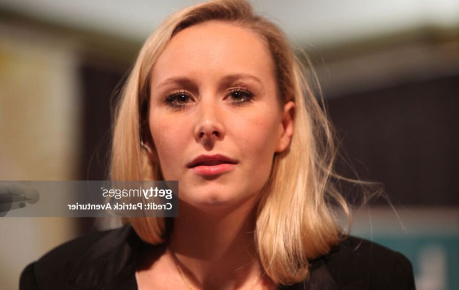 Marion Marechal Le Pen, französische konservative Politikerin, ihre Füße