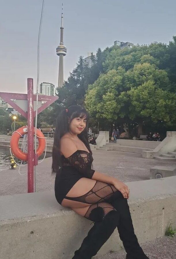 Toronto Exhibitionist