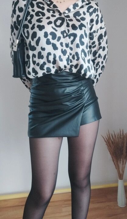 Dames en cuir et latex