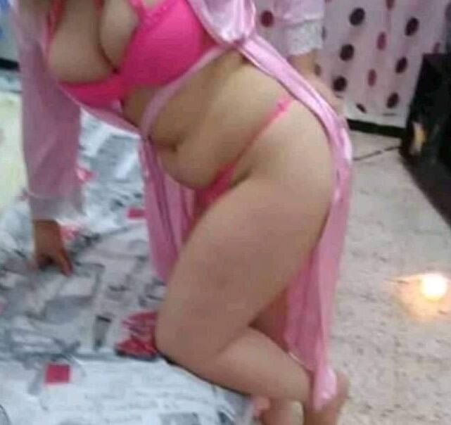 arab non nude