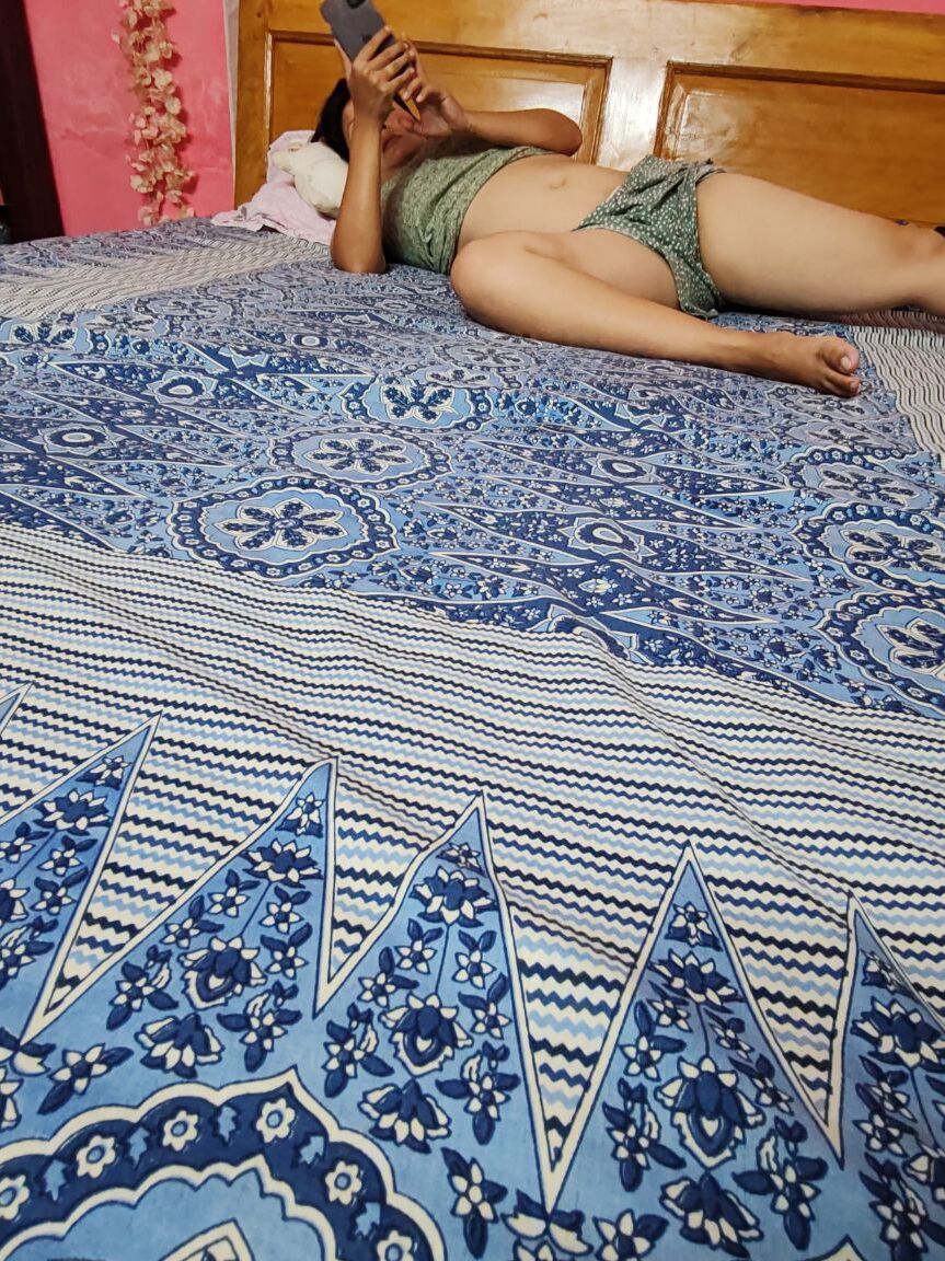 Asian slut wife's everyday life