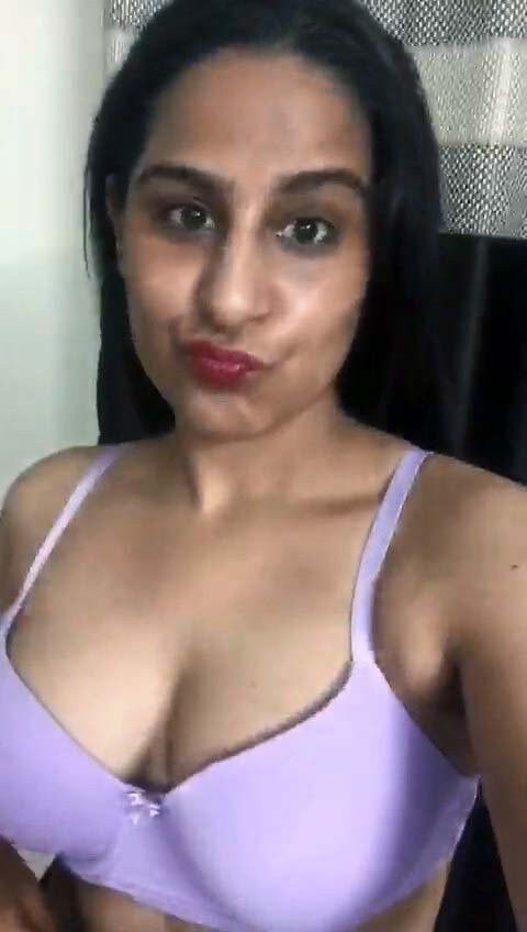 sexy punjabí devi