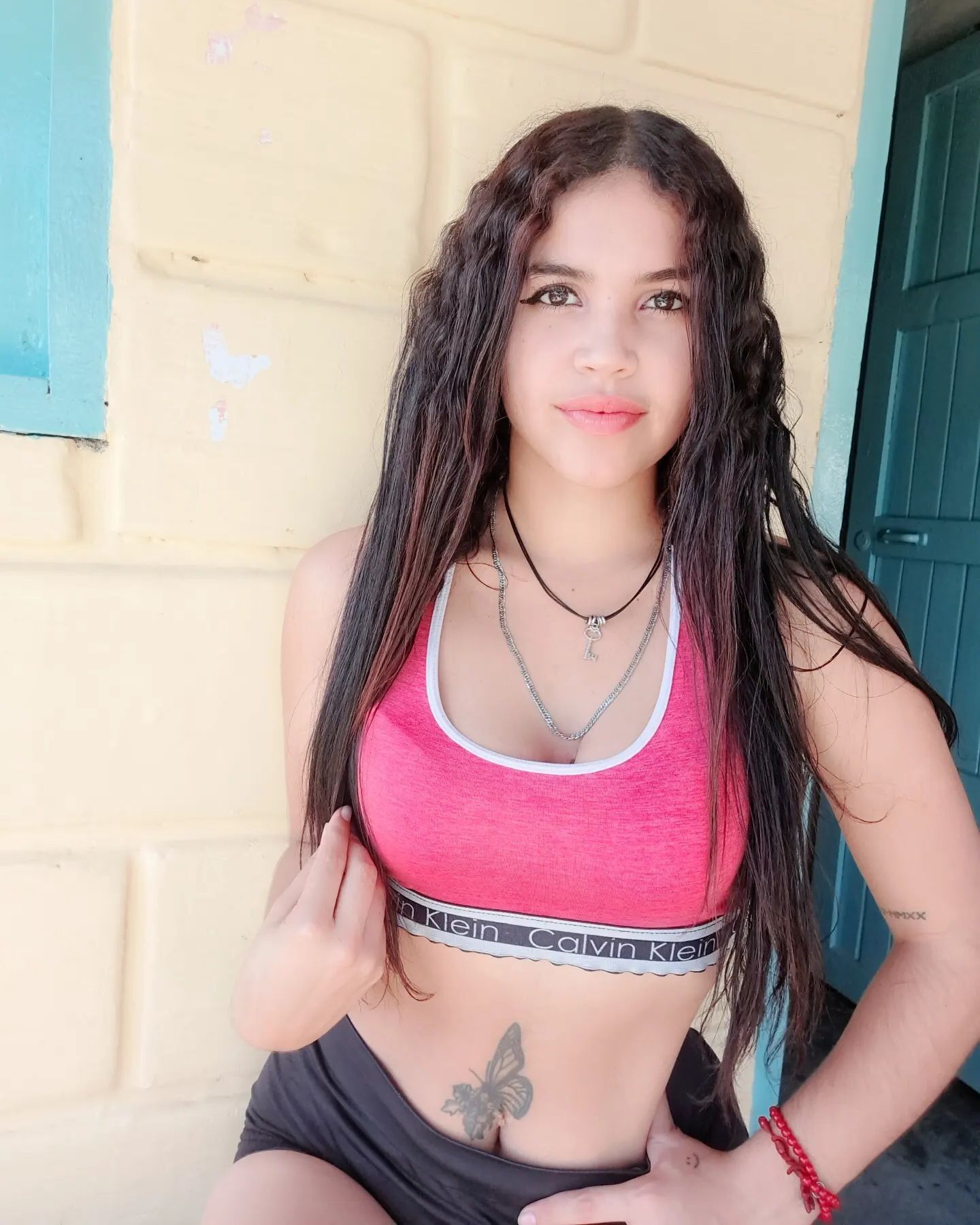 traviesa chica supersexy latina