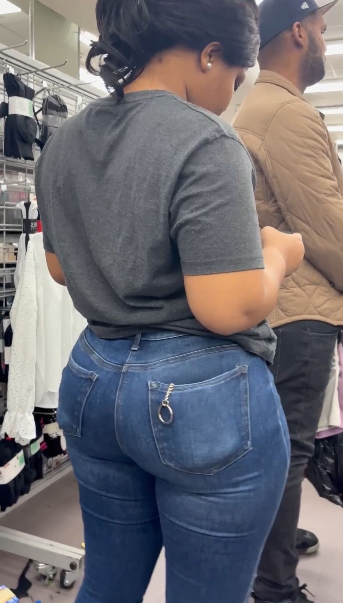 franco latina milf culo en jeans ajustados