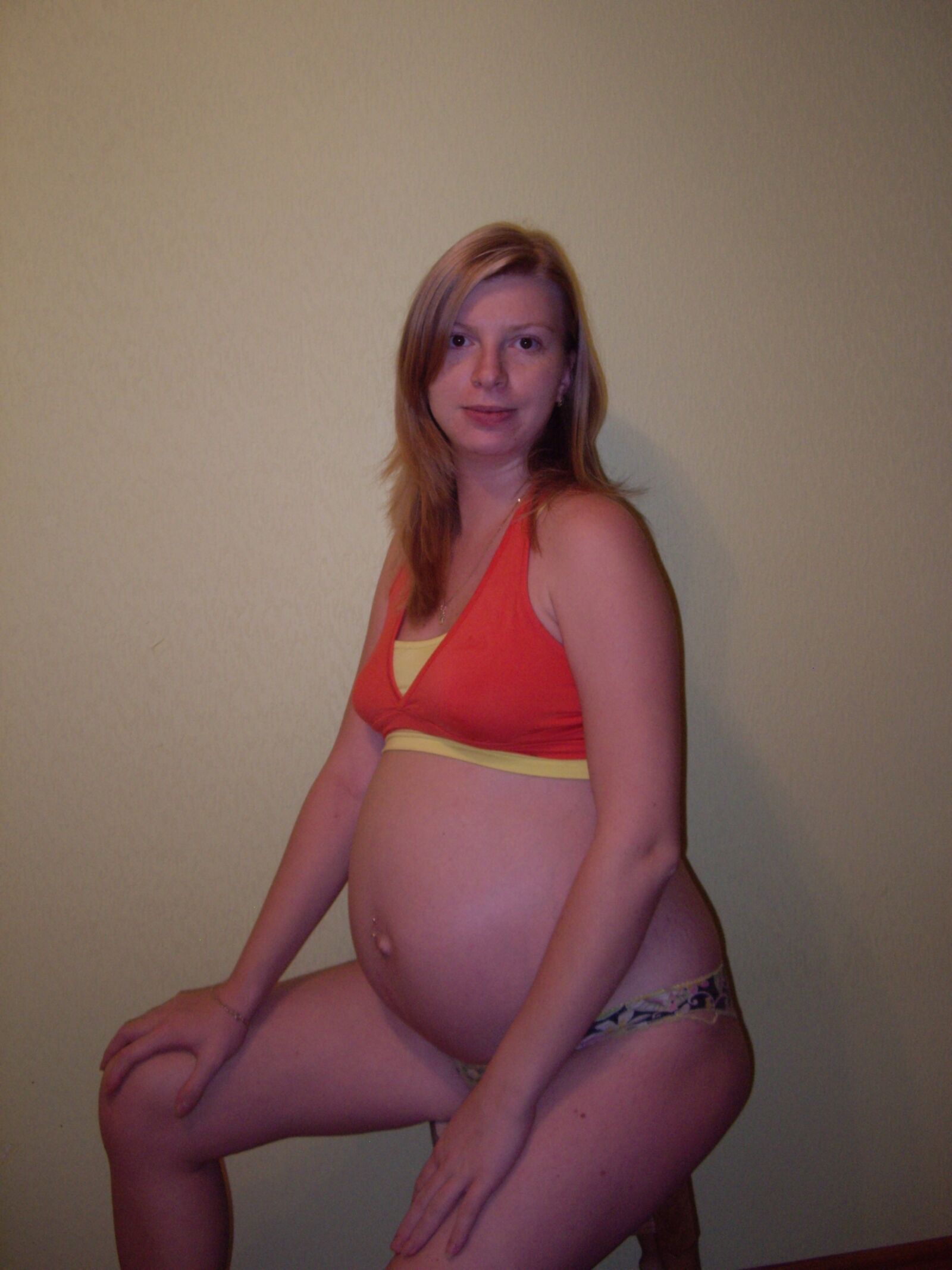 2020.10.15 Cute Ukrainian Redhead Pregnant Girlfriend Rereleased