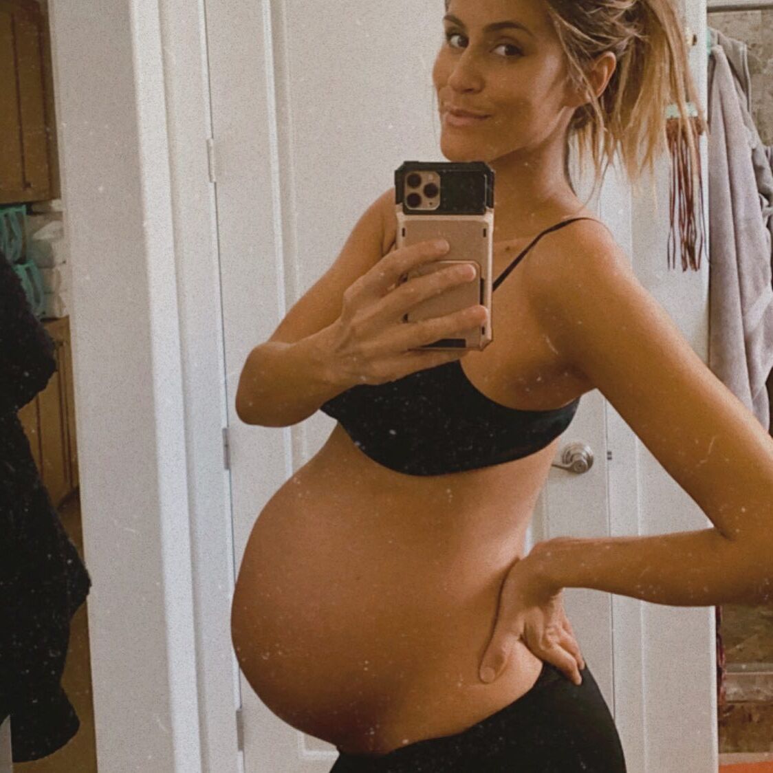 Alexi Panos enceinte