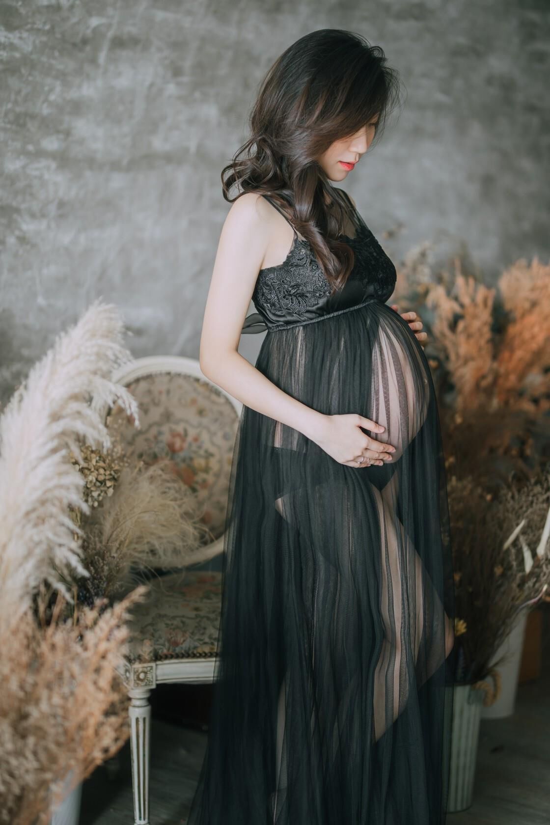 Superbe séance photo d'une asiatique enceinte