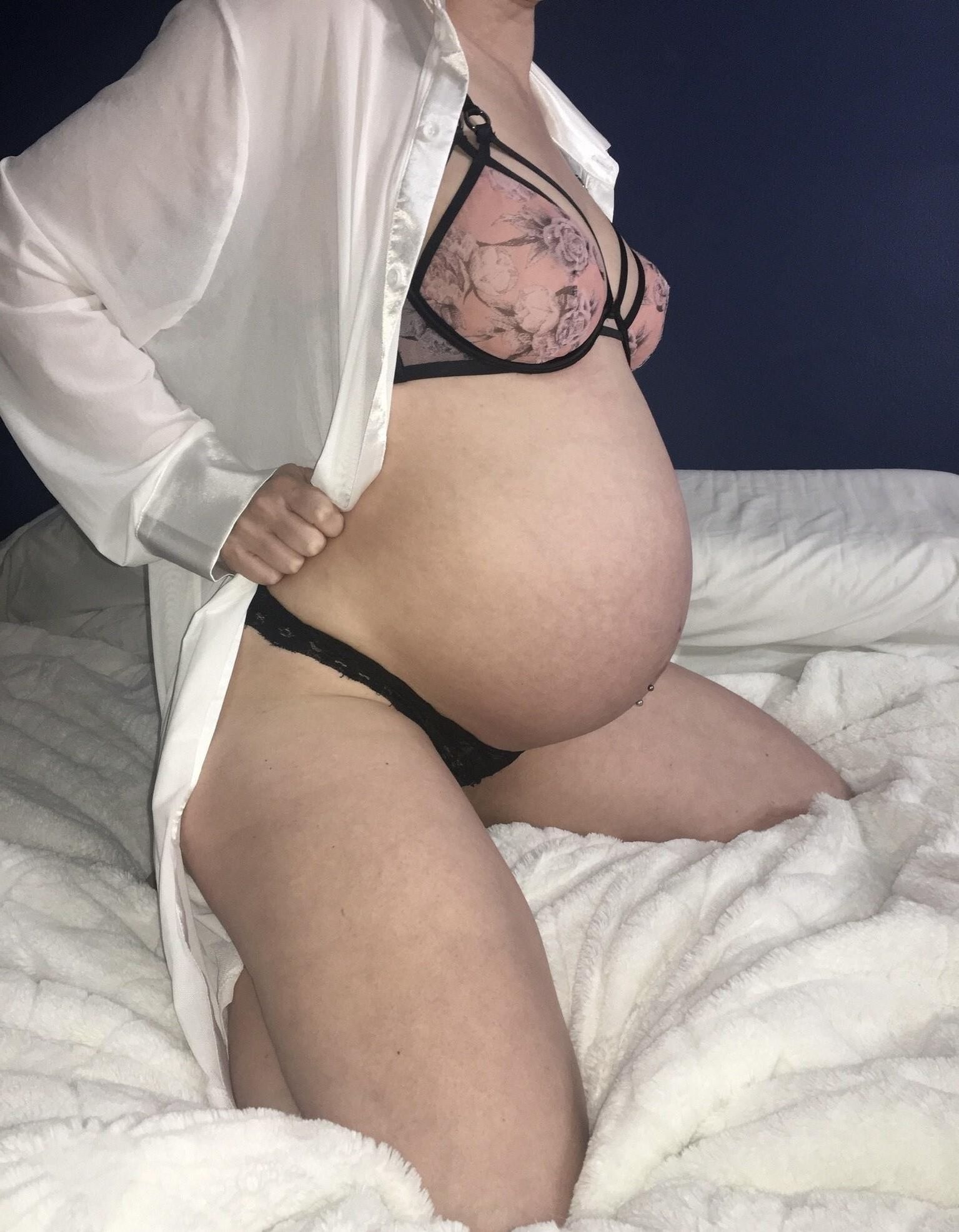 MILF enceinte noircie