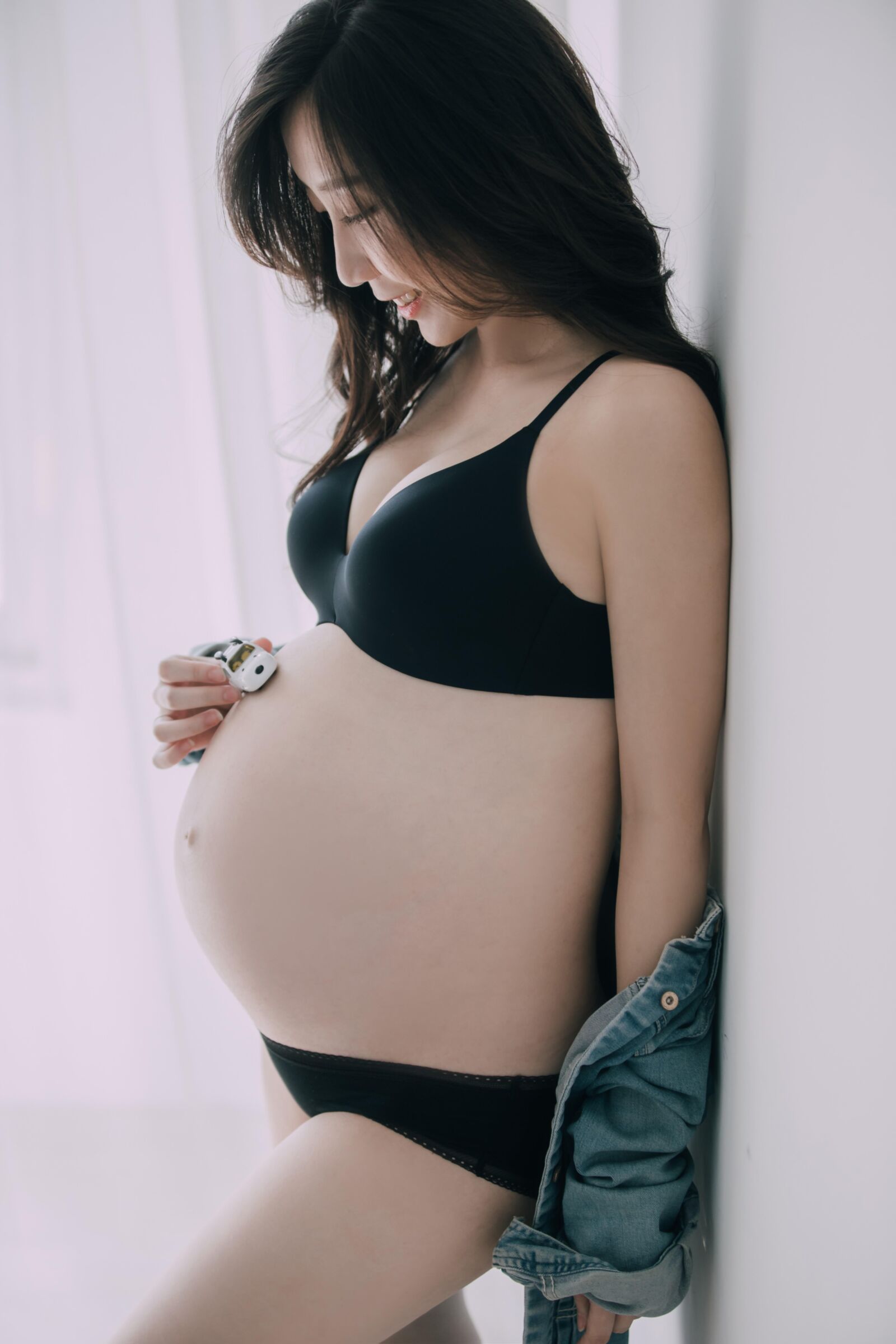 Superbe séance photo d'une asiatique enceinte