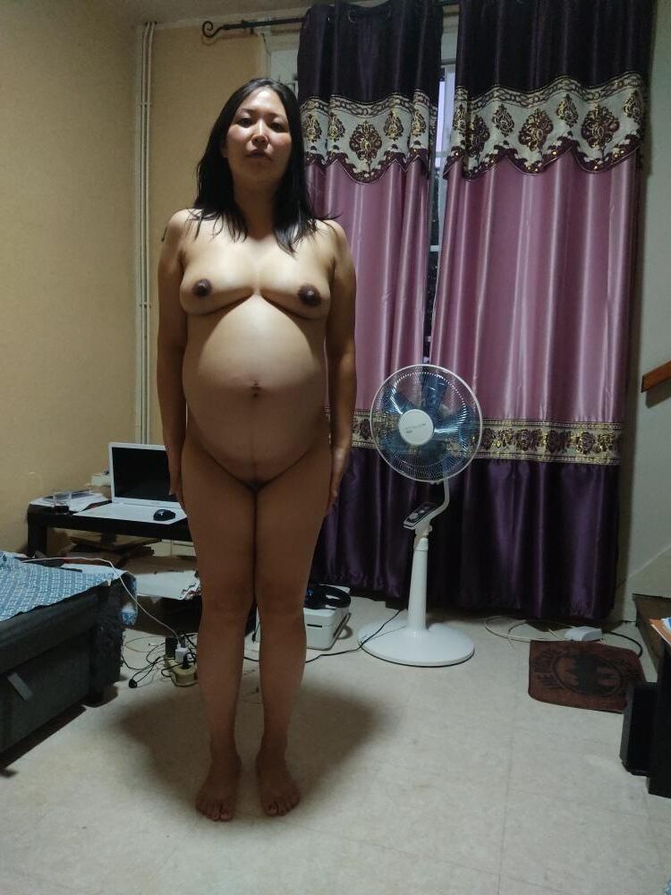 [Enceinte] Esclave asiatique