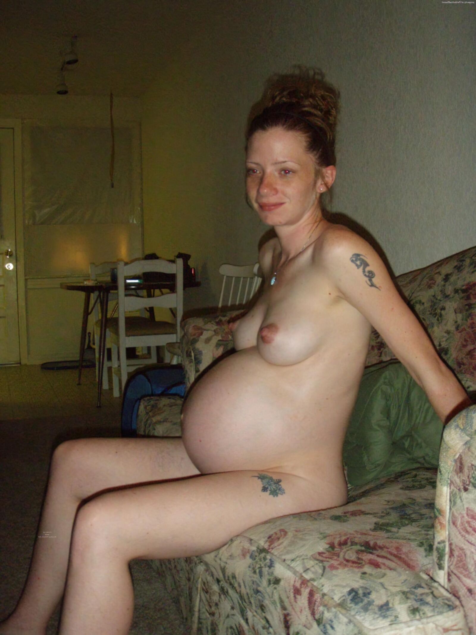 Amateur redhead pregnant nude