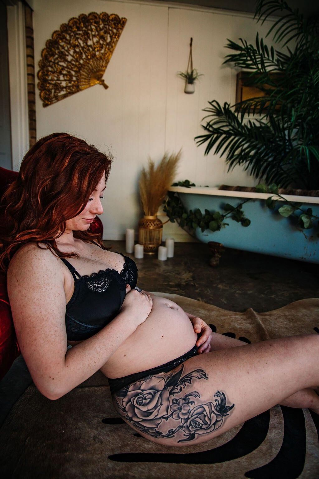 Amateur Pregnant Redhead