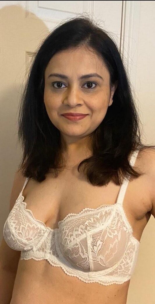 Indian NRI wife nude 