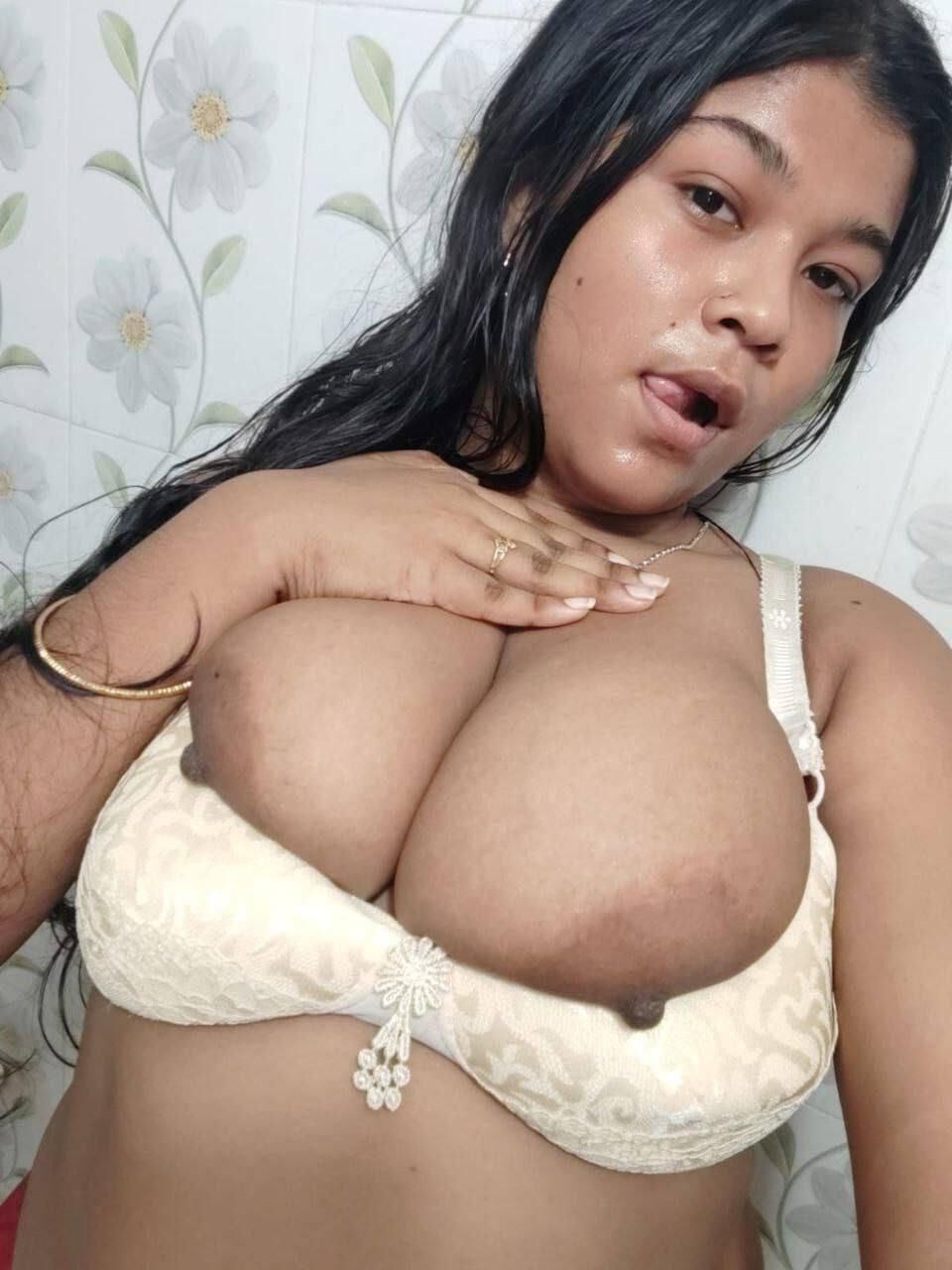 Indian horny teen nude