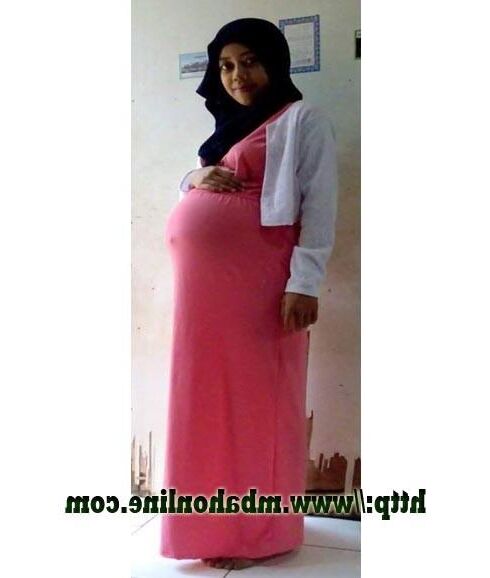 Pregnant Hijab Indonesia