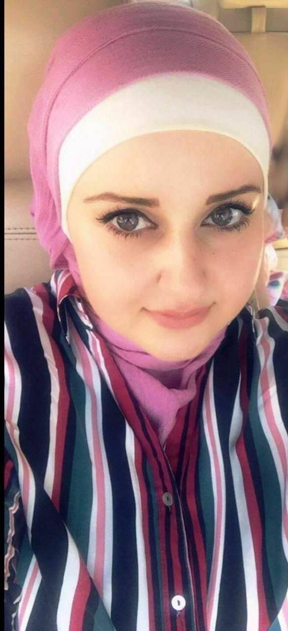 amateur hijabi syrien trentenaire