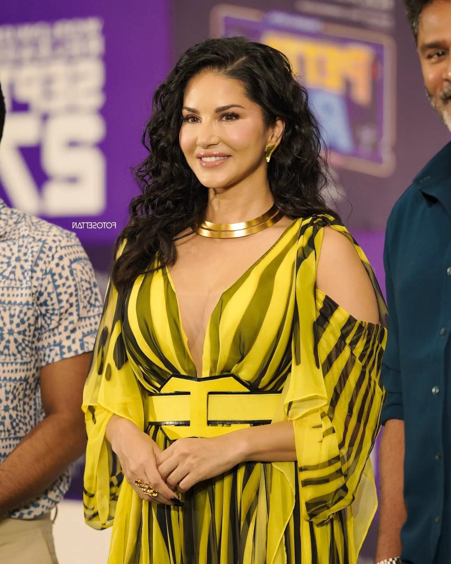 Reunión de prensa de Sunny Leone Petta Rap en Kochi, India, septiembre de 2024