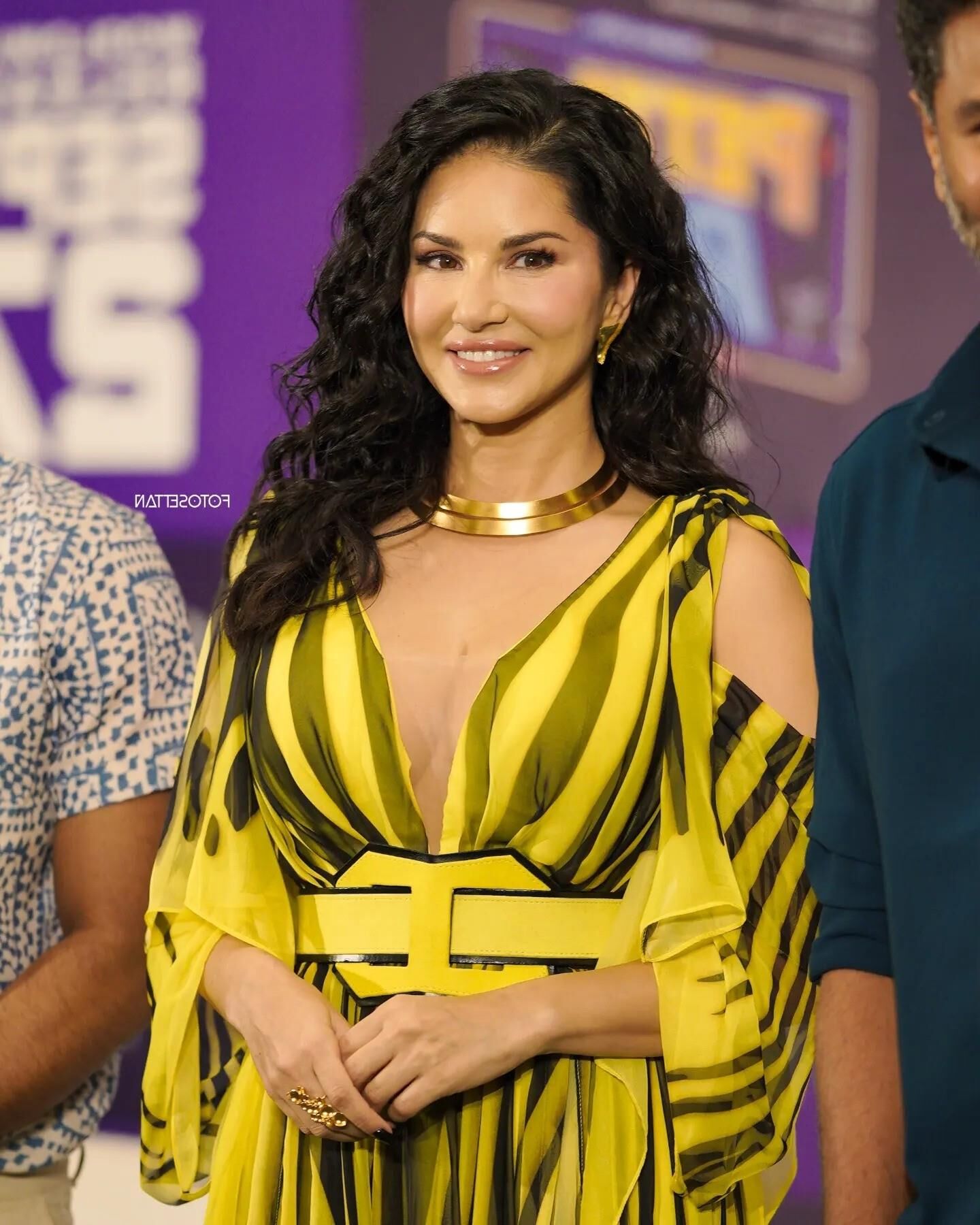 Reunión de prensa de Sunny Leone Petta Rap en Kochi, India, septiembre de 2024