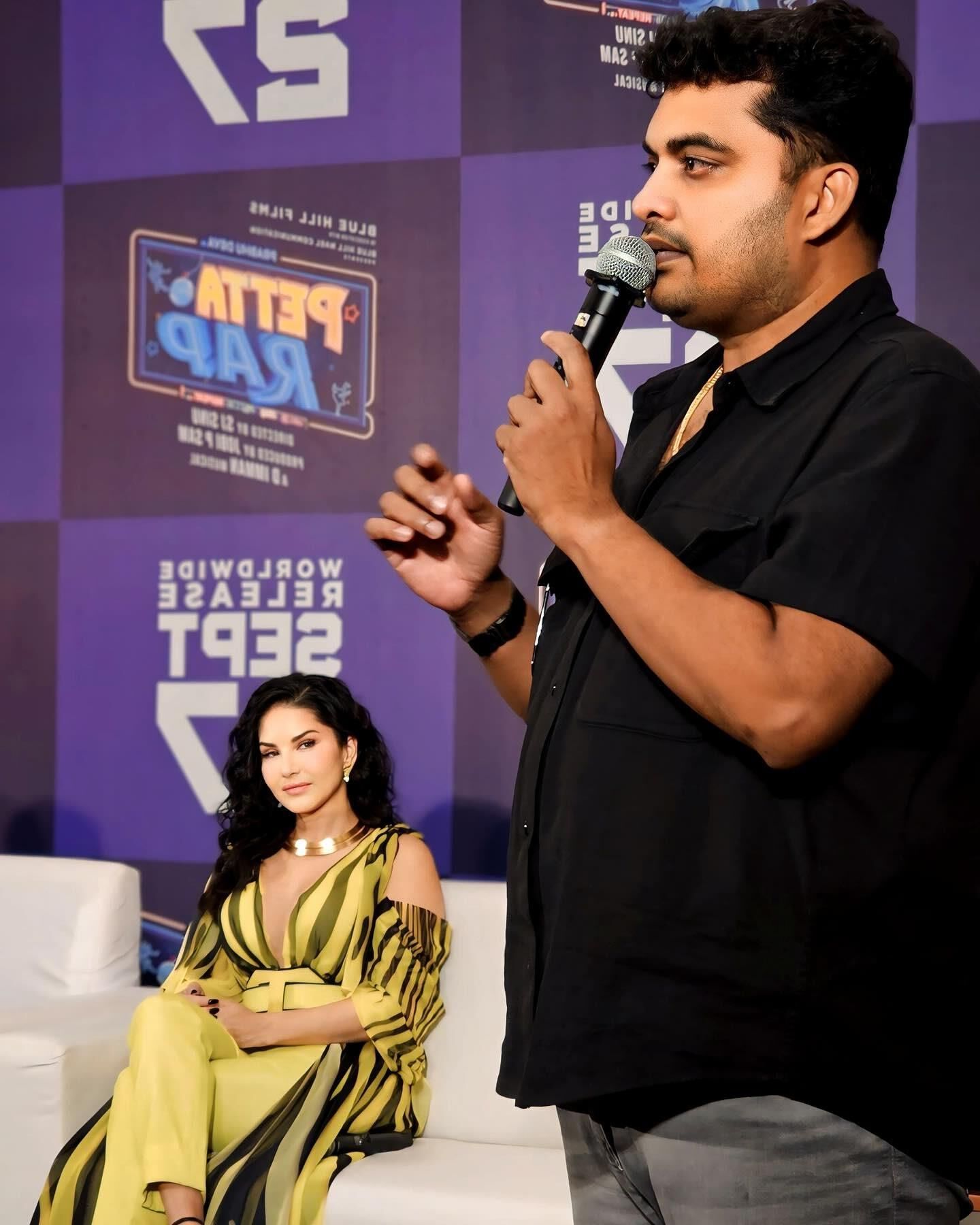 Reunión de prensa de Sunny Leone Petta Rap en Kochi, India, septiembre de 2024