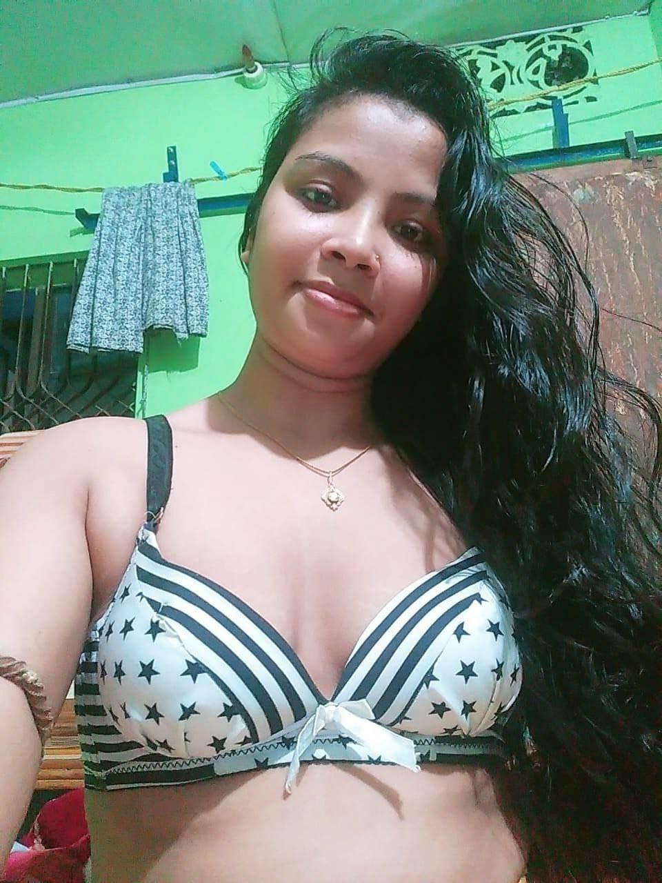 Esposa india desnuda expuesta 50