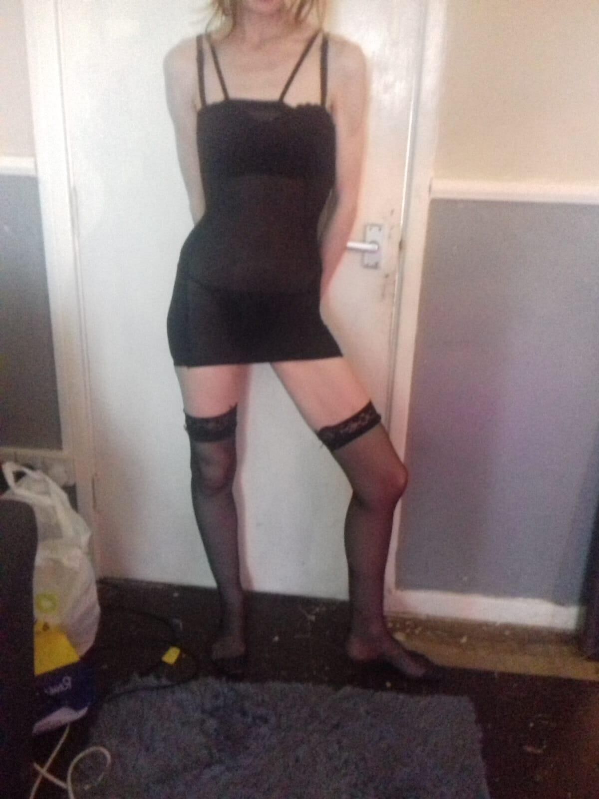 Adultwork skinny crack whore 