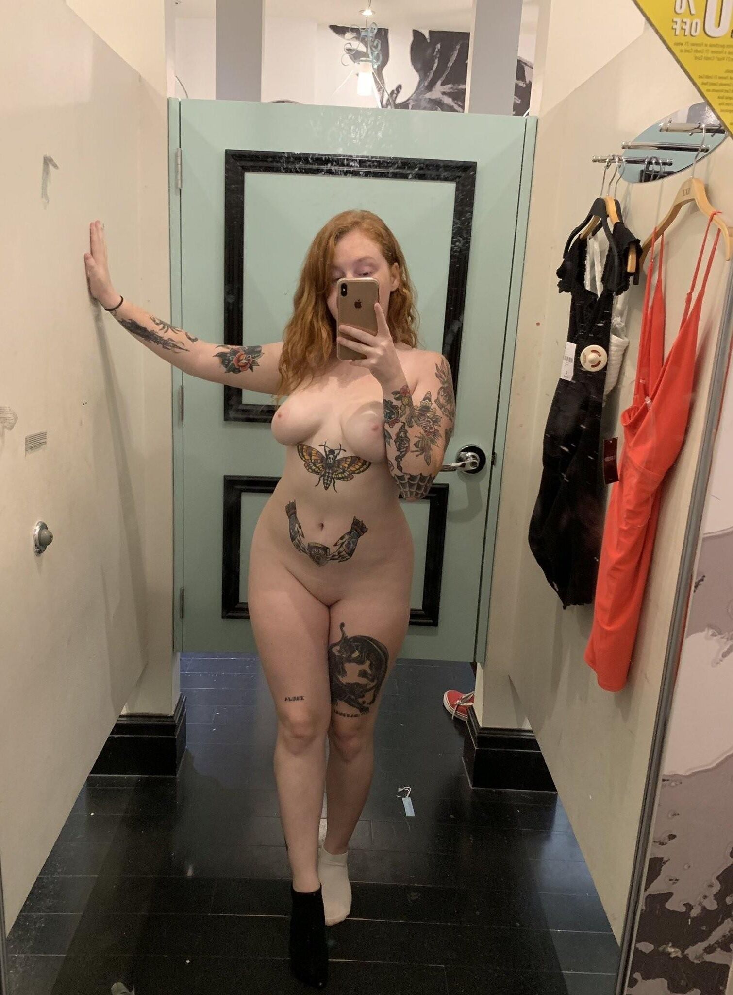 Tattooed Pawg Redhead Ava Adore