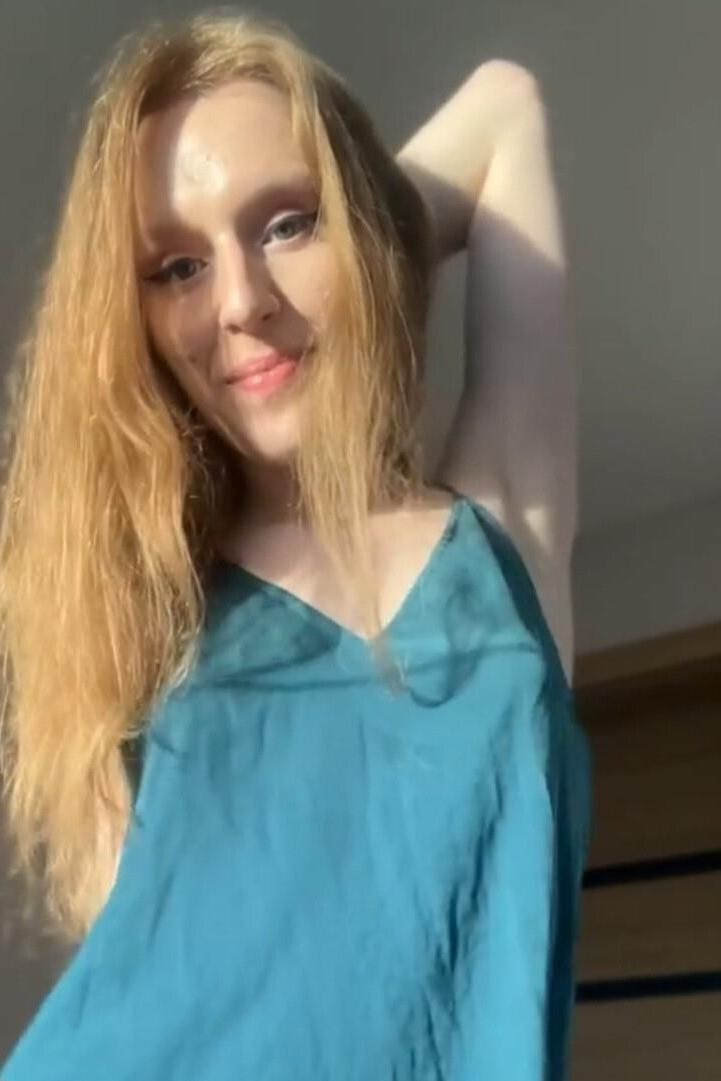 Tiny petite little ginger slut with tiny tits 